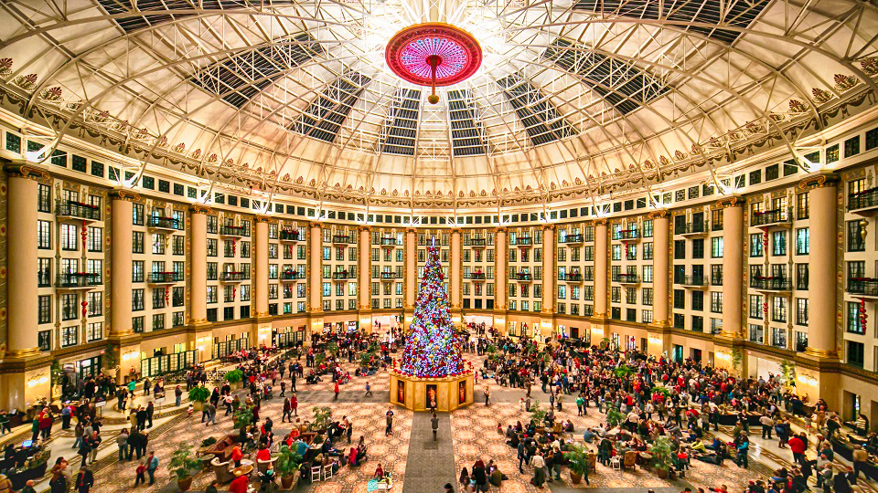 Holiday Tree Lighting at West Baden