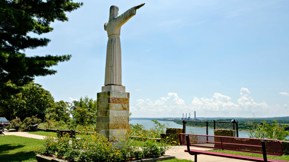 Christ of the Ohio, Trails in Southern Indiana